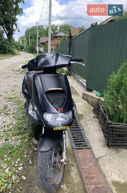 Мопеды Aprilia SR 2000 в 
