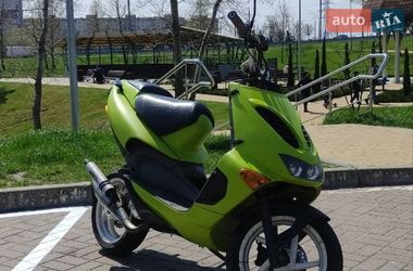 Скутер Aprilia SR 2002 в Киеве