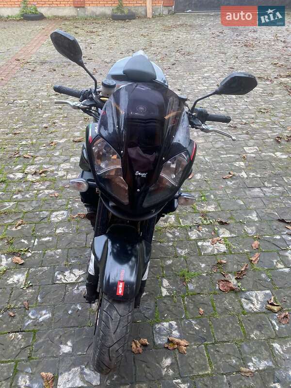 Мотоцикл Спорт-туризм Aprilia Tuono 1000 R 2011 в Луцьку