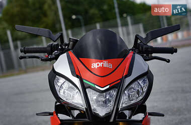 Мотоцикл Без обтекателей (Naked bike) Aprilia Tuono V4 1100 2018 в 