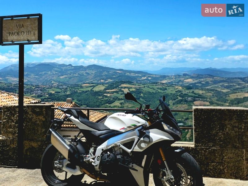Aprilia Tuono V4 1100 2022