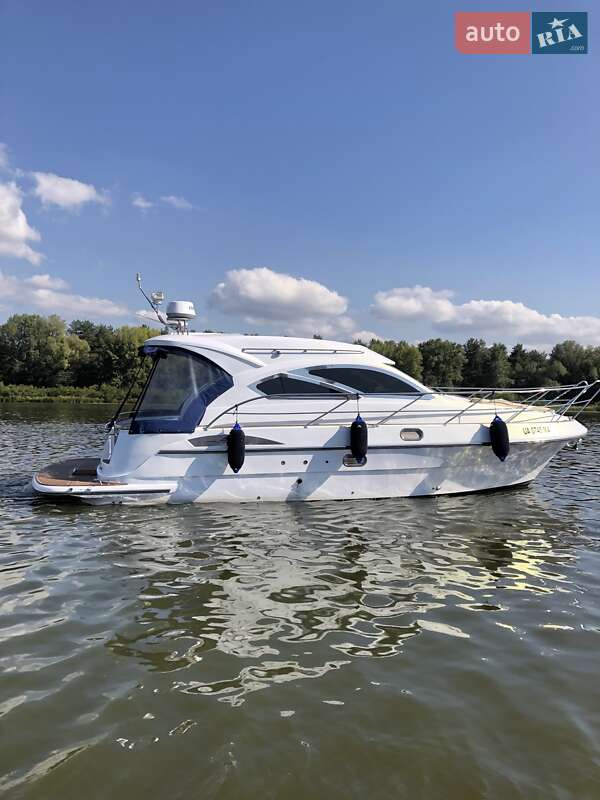 Моторная яхта Aquador 32 2012 в Киеве