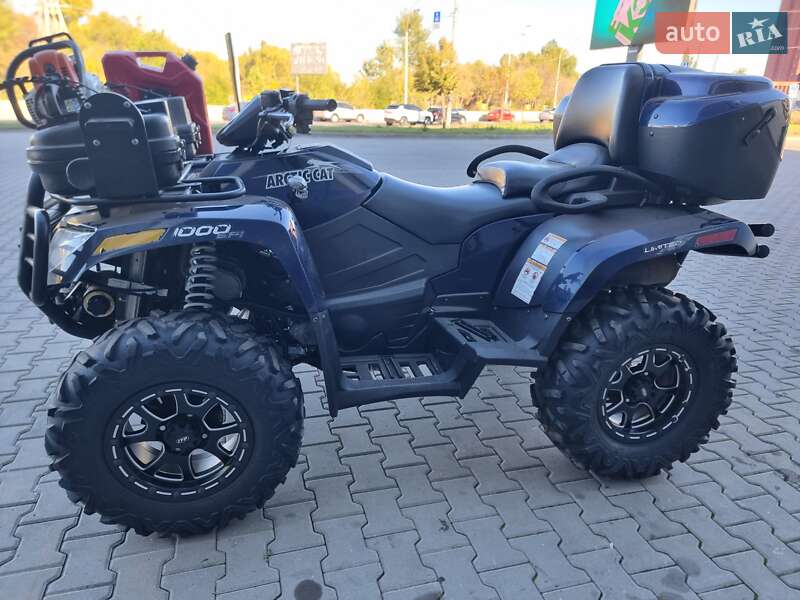 Квадроцикл  утилитарный Arctic cat 1000 XTZ 2014 в Киеве