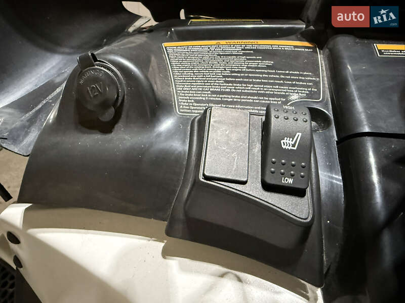 Горные снегоходы Arctic cat TZ1 2011 в Луцке