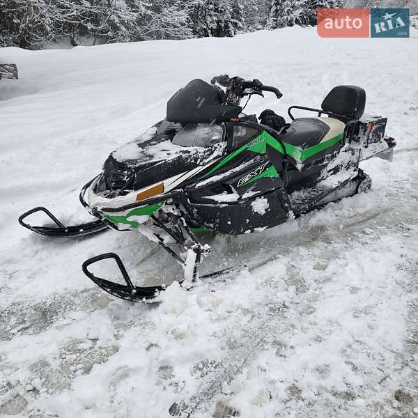 Горные снегоходы Arctic cat Z1 2010 в Рахове