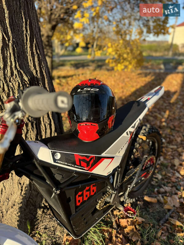 Мотоцикл Позашляховий (Enduro) Arctic Leopard E-XT 700 2024 в Львові фото 5 Мотоцикл Позашляховий (Enduro) Arctic Leopard E-XT 700 2024 в Львові