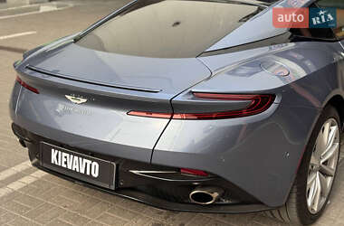 Купе Aston Martin DB11 2017 в 