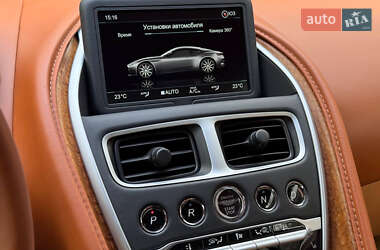 Купе Aston Martin DB11 2017 в 