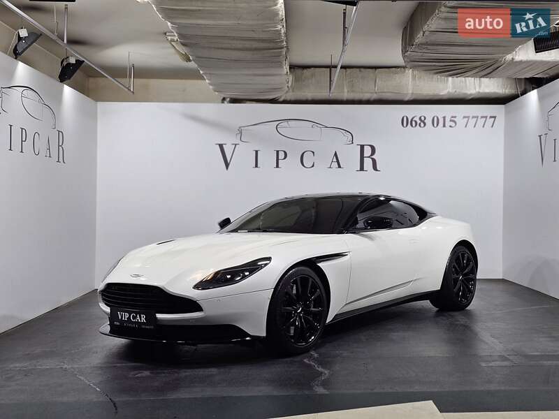 Купе Aston Martin DB11 2018 в 