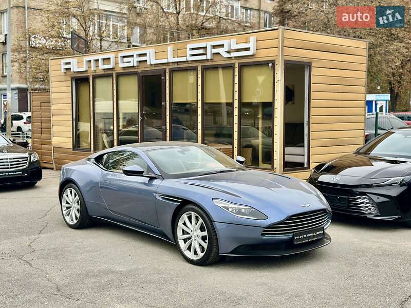 Купе Aston Martin DB11 2017 в Києві