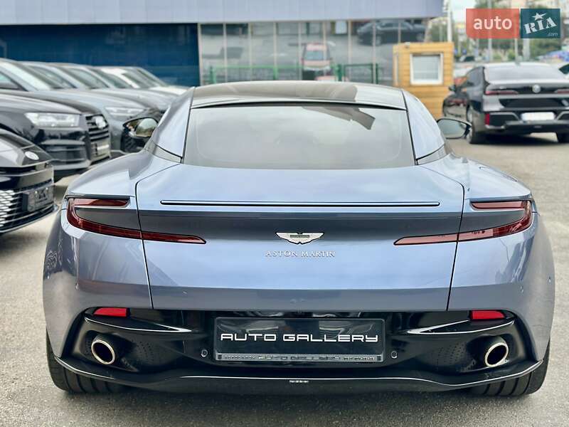 Купе Aston Martin DB11 2017 в Києві