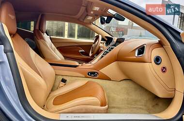 Купе Aston Martin DB11 2017 в 