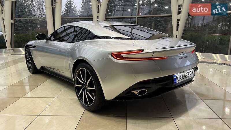 Купе Aston Martin DB11 2018 в Києві