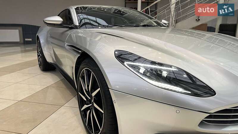 Купе Aston Martin DB11 2018 в Києві