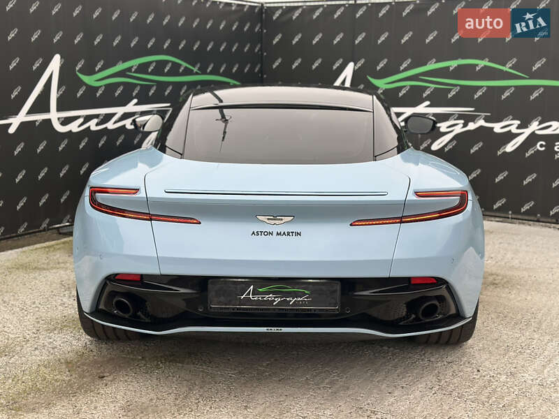 Купе Aston Martin DB11 2016 в Киеве