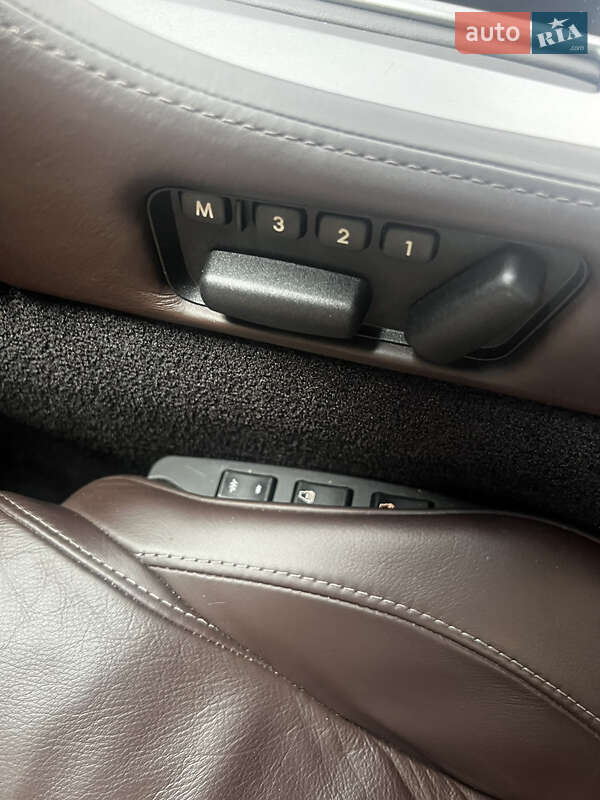 Кабриолет Aston Martin DB9 2010 в Броварах