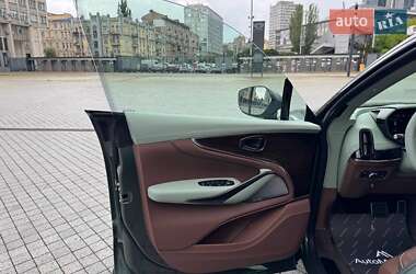 Внедорожник / Кроссовер Aston Martin DBX 707 2024 в 