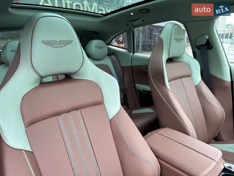 Позашляховик / Кросовер Aston Martin DBX 707 2024 в Києві