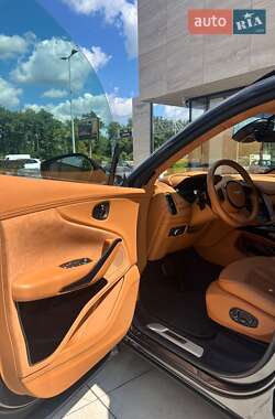 Внедорожник / Кроссовер Aston Martin DBX 707 2023 в 
