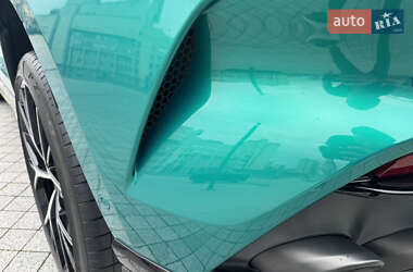 Позашляховик / Кросовер Aston Martin DBX 707 2025 в 
