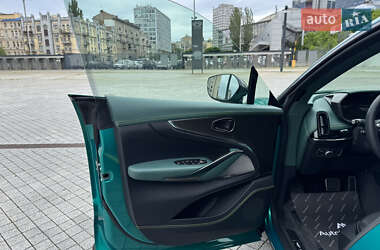Позашляховик / Кросовер Aston Martin DBX 707 2025 в 