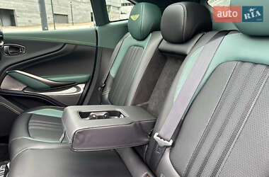 Позашляховик / Кросовер Aston Martin DBX 707 2025 в 