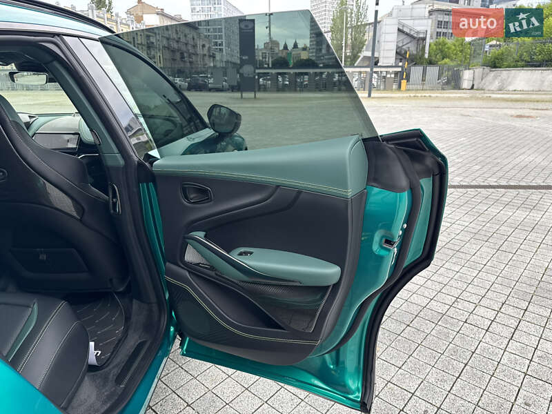 Позашляховик / Кросовер Aston Martin DBX 707 2025 в Києві фото 41 Позашляховик / Кросовер Aston Martin DBX 707 2025 в Києві