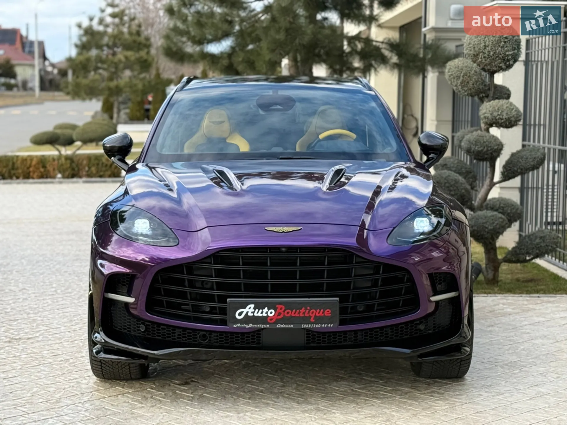 2024 Aston Martin DBX - мініатюра 4