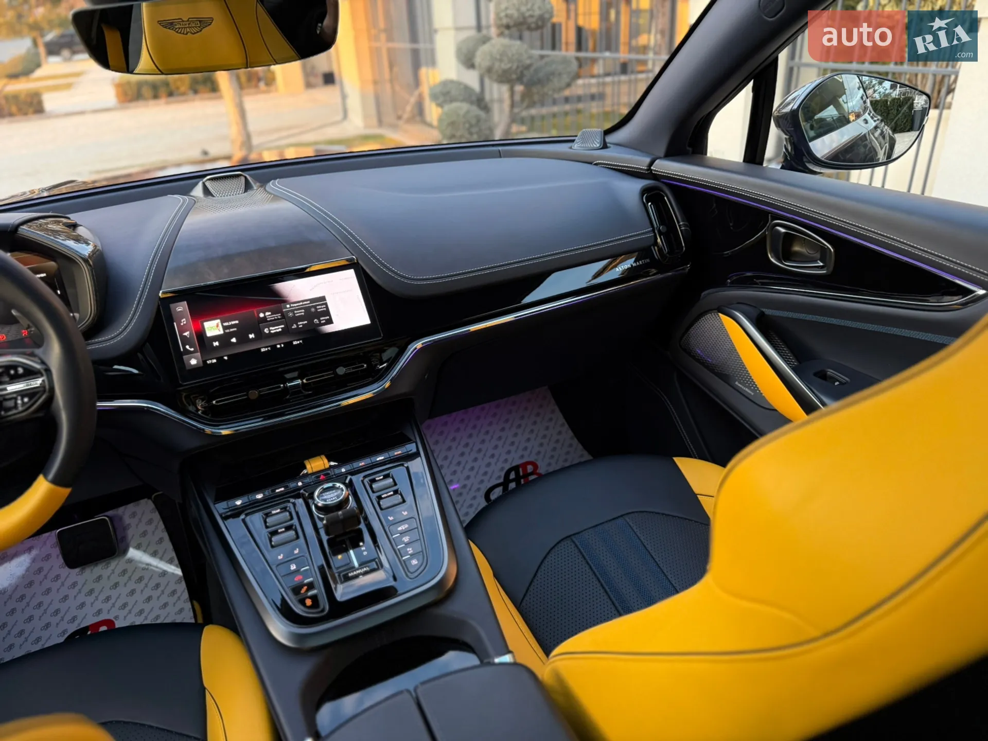 2024 Aston Martin DBX - мініатюра 50