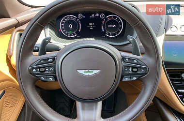 Внедорожник / Кроссовер Aston Martin DBX 2021 в 