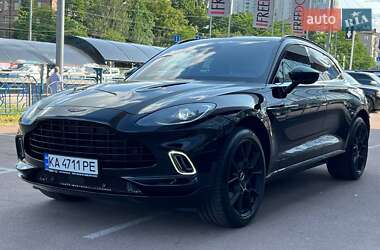 Внедорожник / Кроссовер Aston Martin DBX 2021 в 