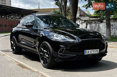 Внедорожник / Кроссовер Aston Martin DBX 2021 в 