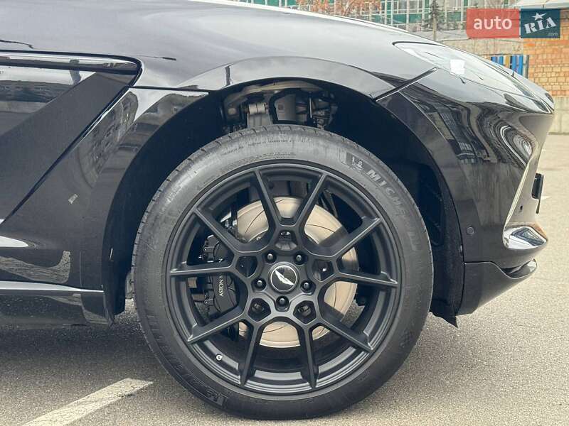 Позашляховик / Кросовер Aston Martin DBX 2021 в Києві