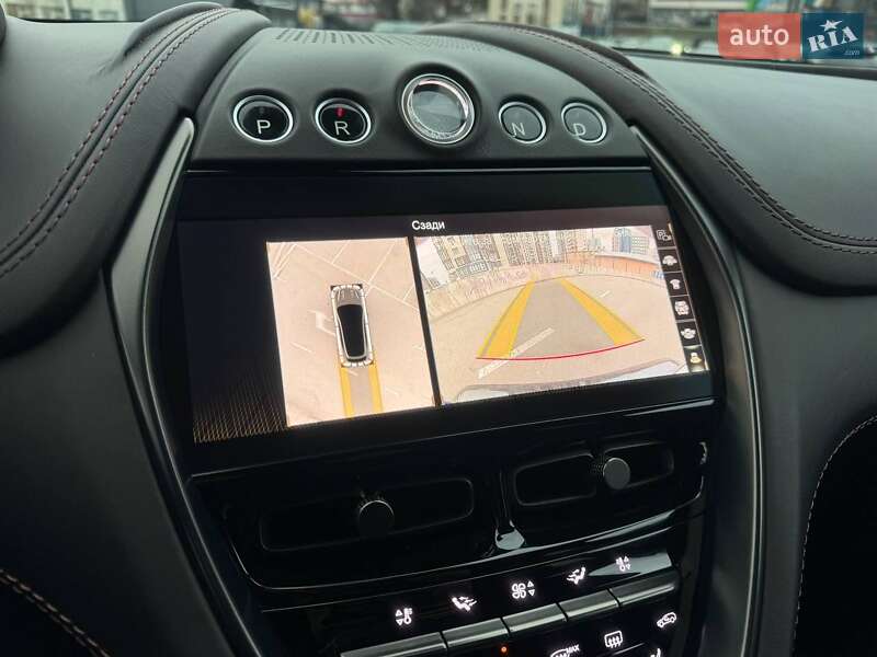 Позашляховик / Кросовер Aston Martin DBX 2021 в Києві