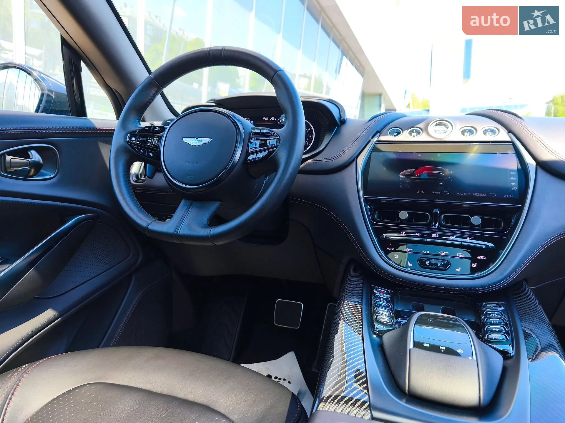 2021 Aston Martin DBX - мініатюра 37