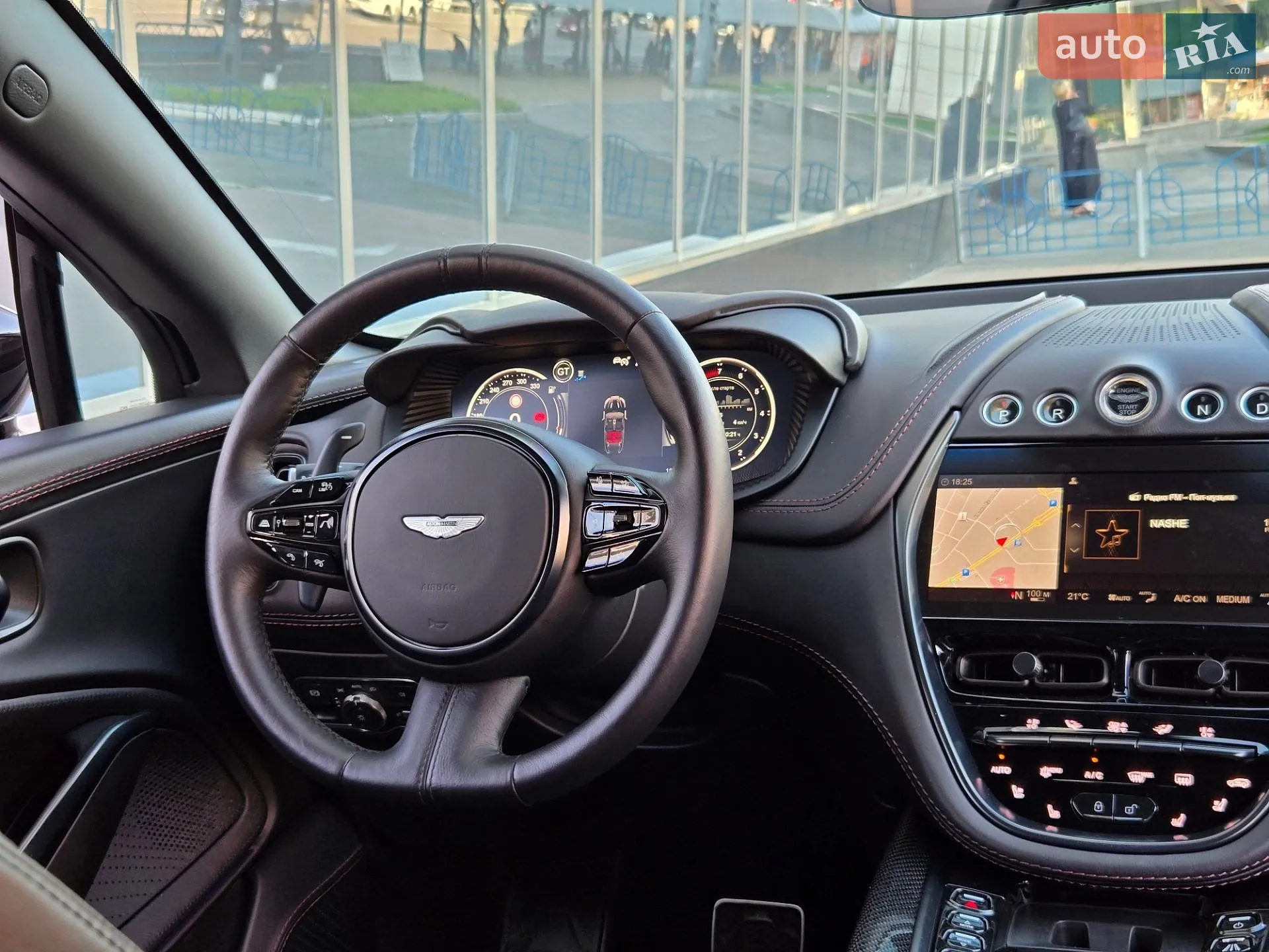2021 Aston Martin DBX - мініатюра 29