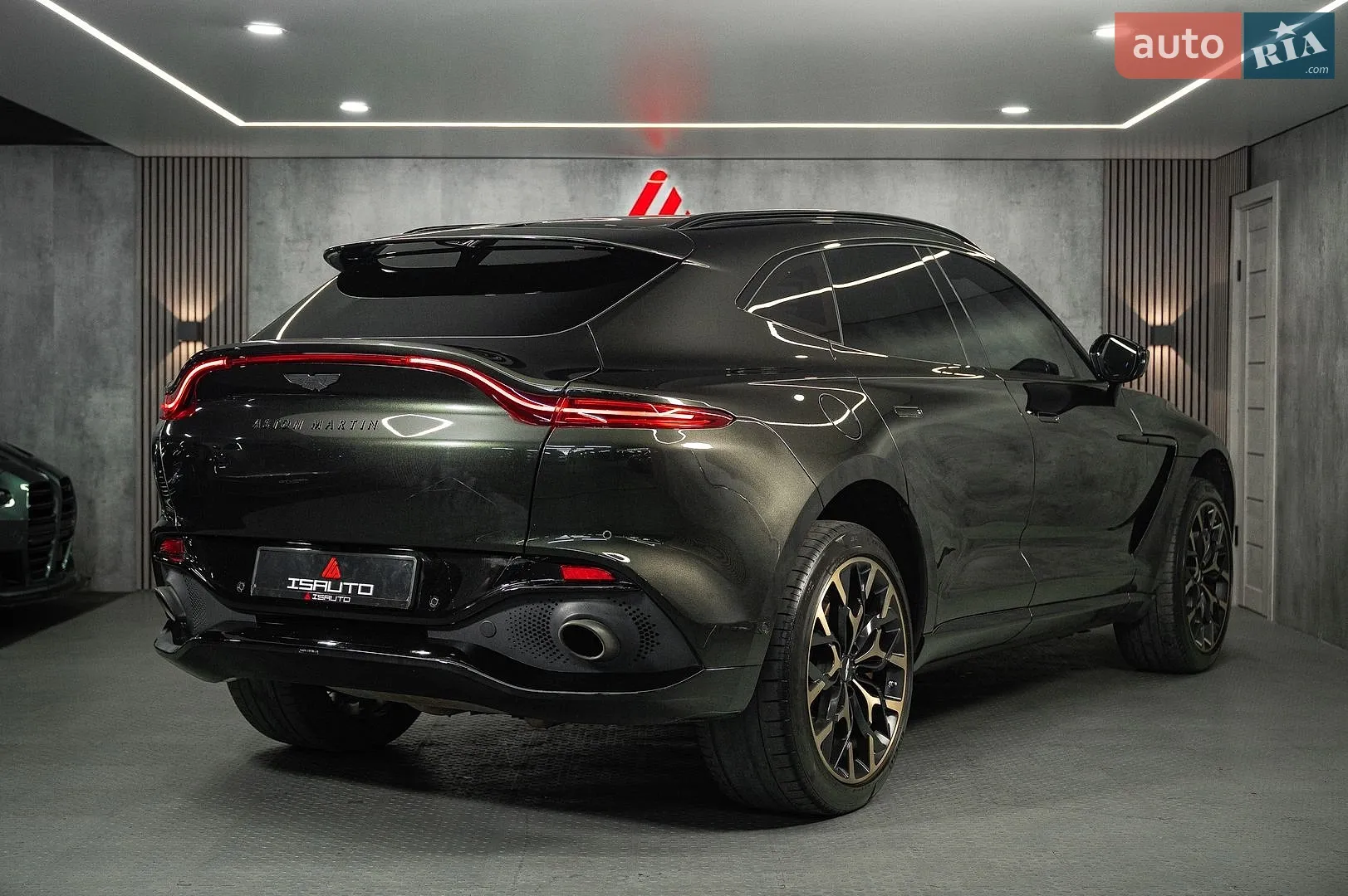 2022 Aston Martin DBX - мініатюра 11