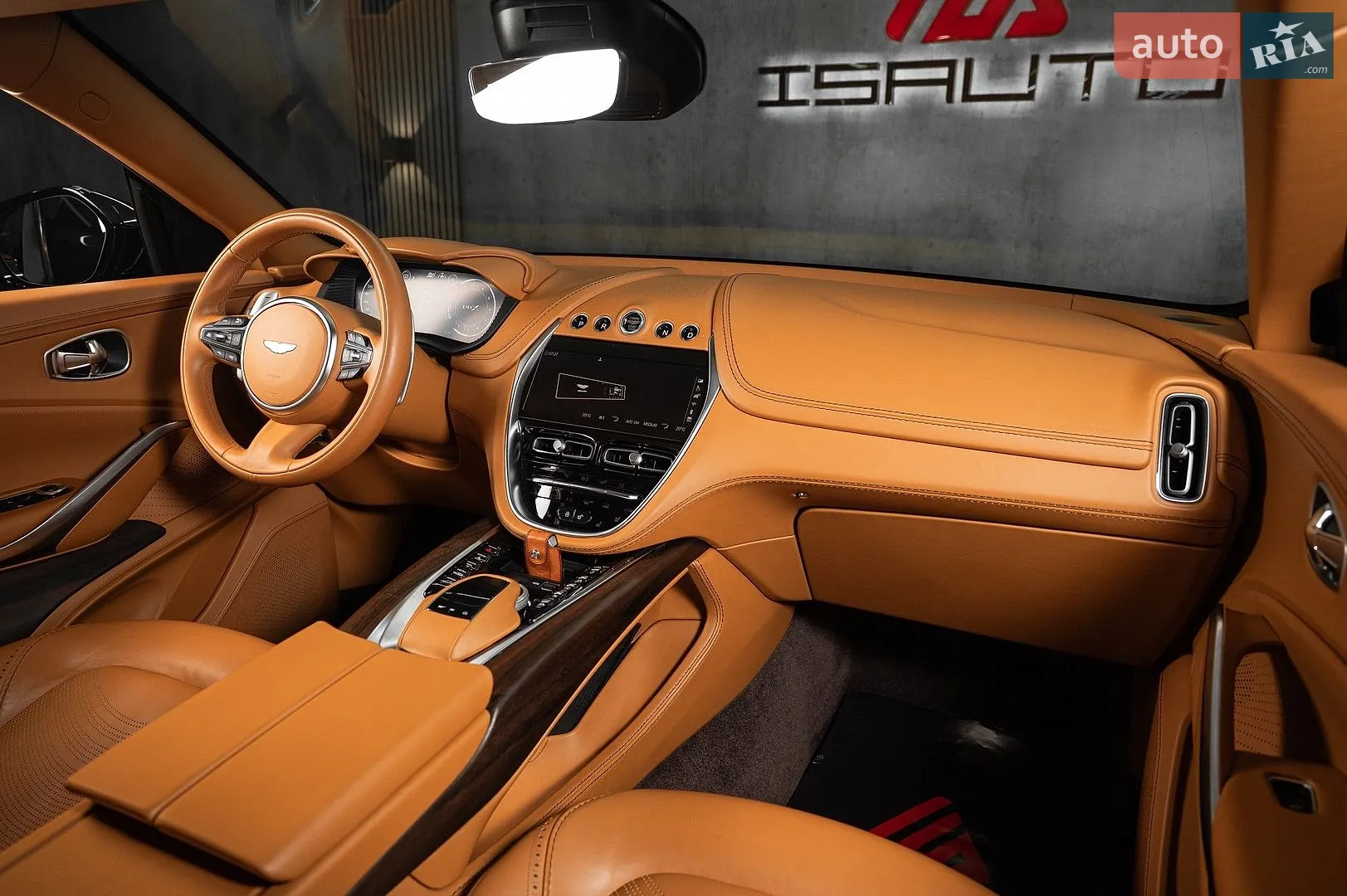 2022 Aston Martin DBX - мініатюра 24