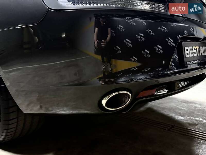 Седан Aston Martin Rapide 2015 в Киеве