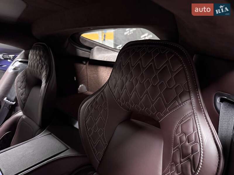 Седан Aston Martin Rapide 2015 в Киеве