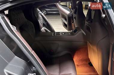 Седан Aston Martin Rapide 2015 в 