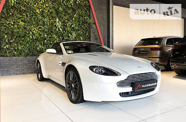 Кабриолет Aston Martin V8 Vantage 2009 в 