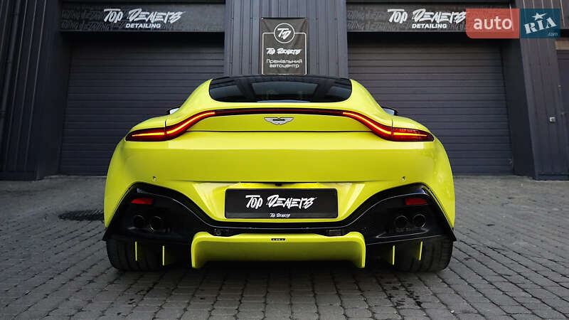 Купе Aston Martin Vantage 2018 в Львові