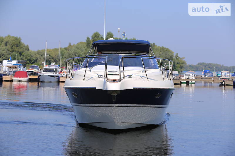 Моторная яхта Atlantis 425 2008 в Киеве фото 5 Моторная яхта Atlantis 425 2008 в Киеве