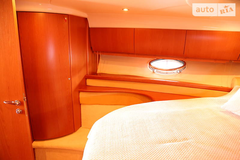 Моторная яхта Atlantis 425 2008 в Киеве фото 27 Моторная яхта Atlantis 425 2008 в Киеве