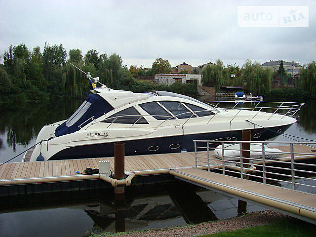 Моторна яхта Atlantis 50 2008 в Києві