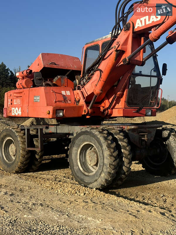 Экскаватор погрузчик Atlas 1304 1992 в Черновцах