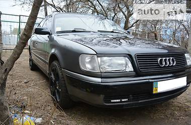 Седан Audi 100 1991 в Луганську