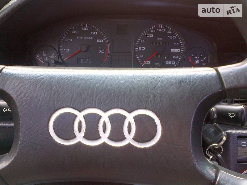 Седан Audi 100 1990 в Ужгороде