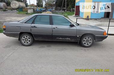 Седан Audi 100 1987 в Городенці